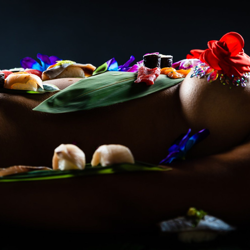 Naked Sushi